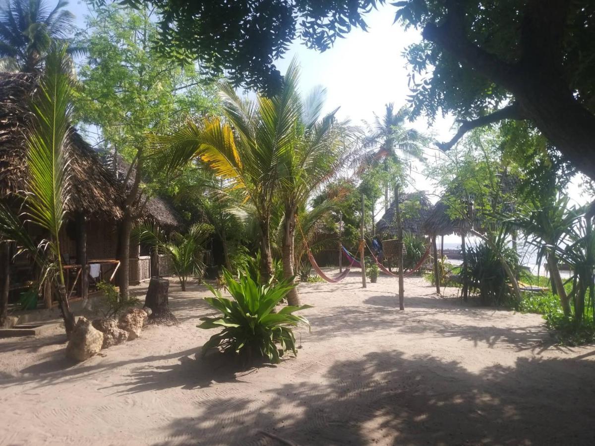 Ushongo Beach Bandas Pangani Buitenkant foto